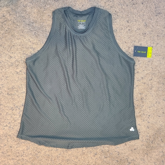 Sleeveless Tek Gear Shirt - Picture 1 of 3